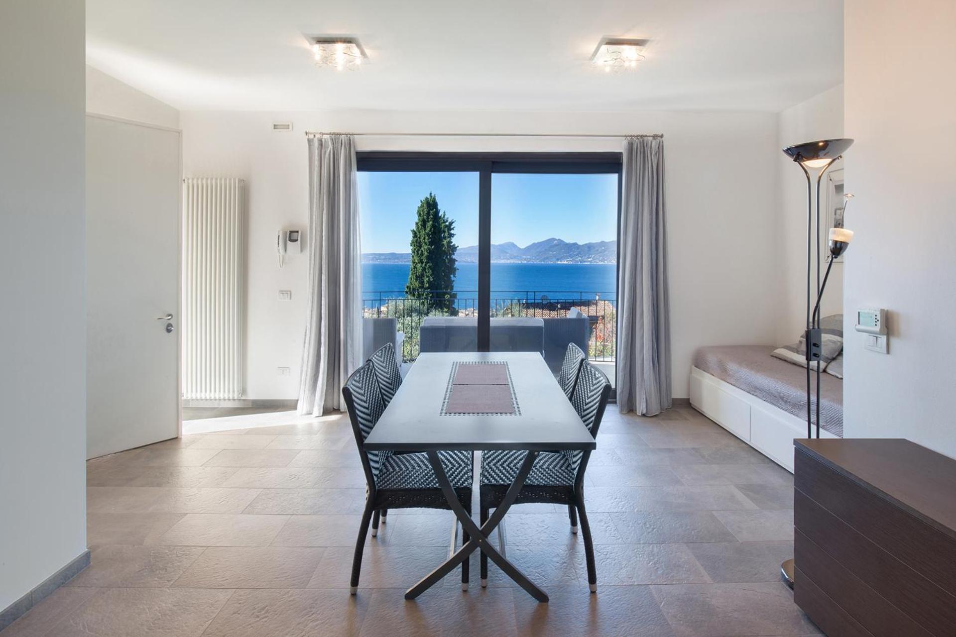 Villa Loncrino - Fine Living Torri Del Benaco Extérieur photo
